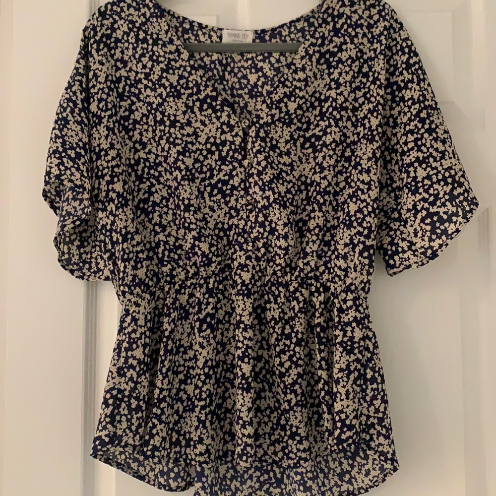 Flowy floral top with synched waist